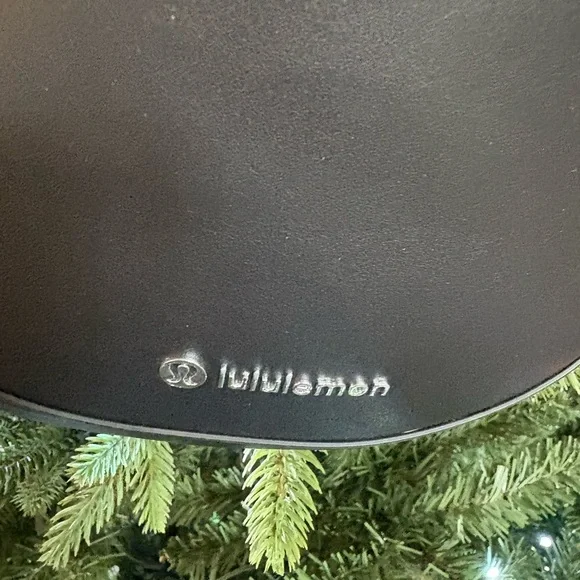 lululemon athletica cactus leather Black Crossbody barrel bag - Picture 2 of 4